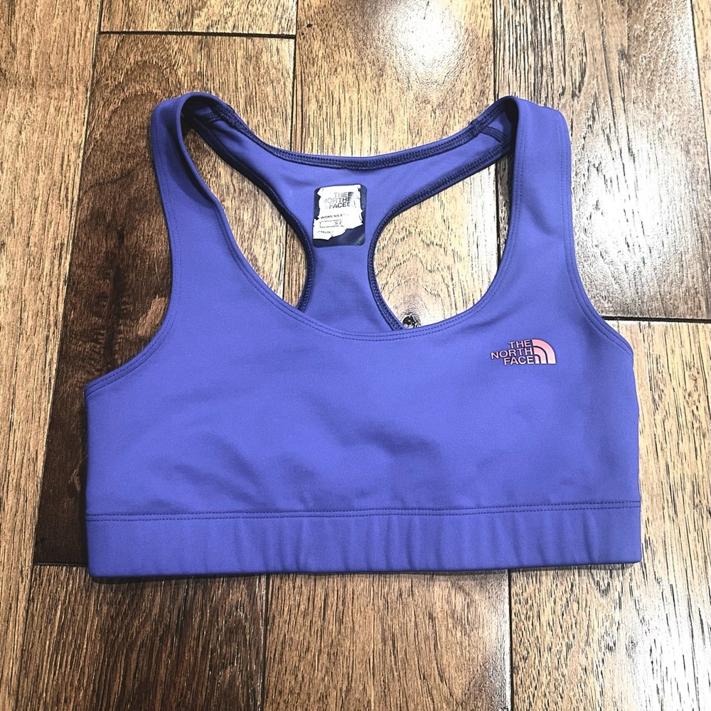 The North Face Women's Vibrant sports Bra